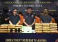 Polda Metro Jaya Bongkar Jaringan Narkoba di Jatinegara, Sita Hampir 28 Kilogram Ganja 8 Polda Metro Jaya Bongkar Jaringan Narkoba di Jatinegara, Sita Hampir 28 Kilogram Ganja