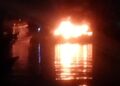 Dua Kapal Tradisional Terbakar di Muara Baru Jakut, 11 Unit Damkar Dikerahkan 8 Dua Kapal Tradisional Terbakar di Muara Baru Jakut, 11 Unit Damkar Dikerahkan