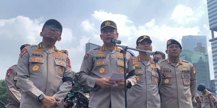 Polda Metro Jaya Kerahkan 9.242 Personel Amankan 31 Aksi Demo di Jakarta