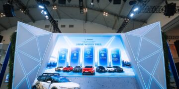 VinFast Hadirkan Pengalaman Elektrifikasi Menyeluruh di GIIAS Surabaya 2026