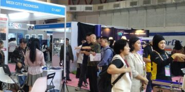 AJANG INTERNASIONAL: Pameran Internasional IndoHealthcare Gakeslab Expo 2026 resmi dibuka di Hall B2 Jakarta International Expo (JIExpo) Kemayoran, Jakarta Pusat pada Rabu (5/8/2026). (FOTO: WAYTRI/KORANINDOPOS.COM)