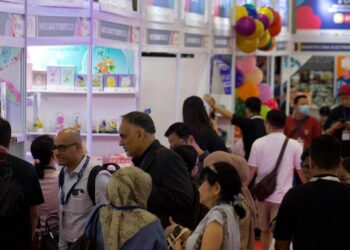 ANTUSIAS PENGUNJUNG: Pameran bisnis internasional Jakarta International Baby Product & Toys Expo and Indonesian Stationery Expo (IBTE) 2026 akan digelar pada 19–22 Agustus 2026. (FOTO: WAYTRI/KORANINDOPOS.COM)