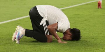 DEBUT POSITIF: Selebrasi Arkhan Kaka usai mencetak gol ke gawang Aston Villa pada Sabtu (1/8/2026). (Foto: (c) Bola.net/Budi Santoso)