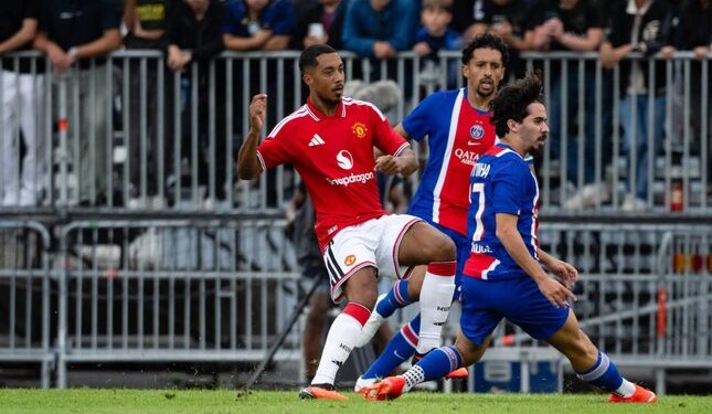 AC Milan Hajar Manchester United 2-4 di Tarczynski 1 HABIS-HABISAN: Pertandingan PSG vs Manchester United. (fOTO: (c) Manchester United)
