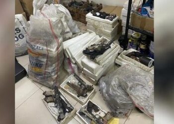 BARANG BUKTI: Sebanyak 995 senjata api (senpi) ditemukan di ruangan mantan ketua yayasan sekolah swasta di Pondok Pinang, Kebayoran Lama, Jakarta Selatan (Jaksel). (Foto: Detik.com/Istimewa)