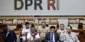 DUGAAN PEMERASAN: Komisi III DPR menyetujui 14 calon hakim agung dan hakim ad hoc untuk Mahkamah Agung. (Foto: ANTARA FOTO/Dhemas Reviyanto)
