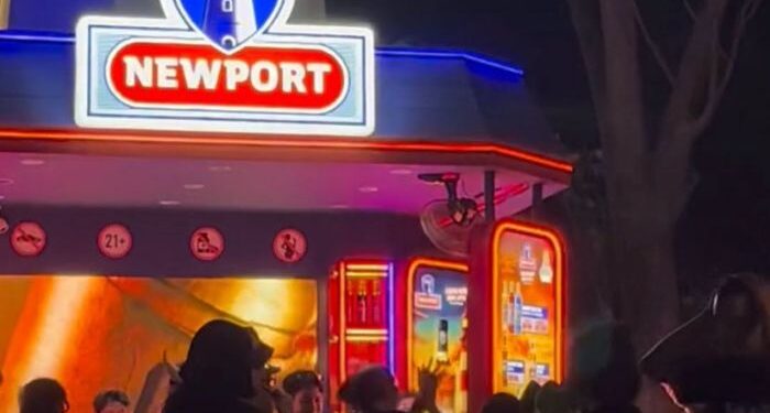 Polisi Amankan 2 Terduga Pelaku Penistaan Agama di Festval The Sounds Project 1 SOROTAN PUBLIK: Suasana booth Newport di festival musik The Sounds Project, Ancol, Jakarta Utara. (Foto: Dok./facebook BrilioVideoIndonesia)