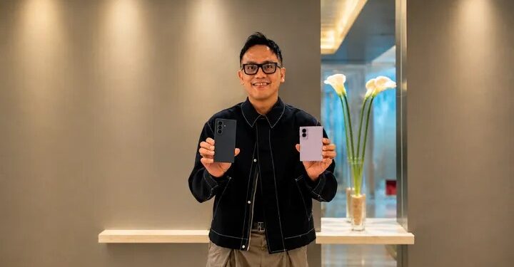 Samsung Galaxy Z Fold8 Ultra, Z Fold8, atau Z Flip8? Ini Panduan Memilih Smartphone Lipat Sesuai Gaya Hidup 1 Samsung Galaxy Z Fold8 Ultra, Z Fold8, atau Z Flip8? Ini Panduan Memilih Smartphone Lipat Sesuai Gaya Hidup