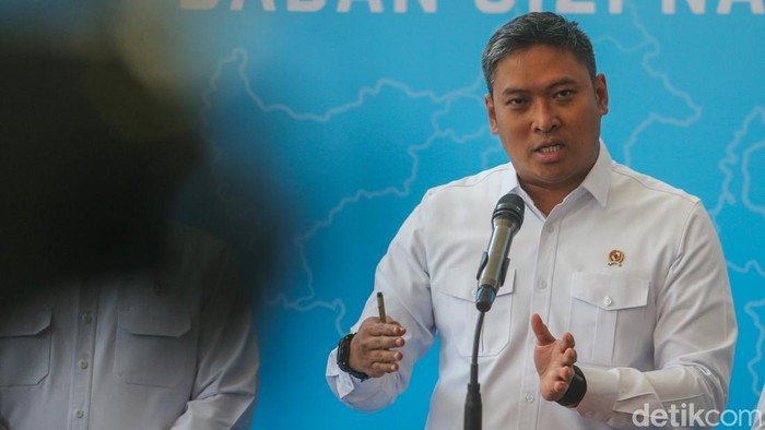 Ratusan Siswa di Berastagi Diduga Keracunan MBG, BGN Copot Kepala SPPG 3 Ratusan Siswa di Berastagi Diduga Keracunan MBG, BGN Copot Kepala SPPG