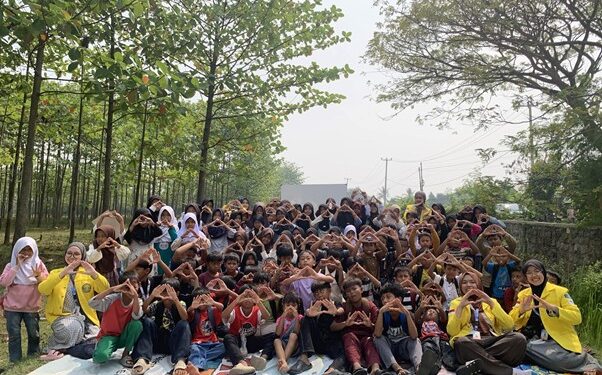 Pojok Tunas Maja Panglimaja Salam UI : Menghidupkan Ruang Belajar di Tegalmaja Menjadi Seru dan Menyenangkan 1 Pojok Tunas Maja Panglimaja Salam UI : Menghidupkan Ruang Belajar di Tegalmaja Menjadi Seru dan Menyenangkan