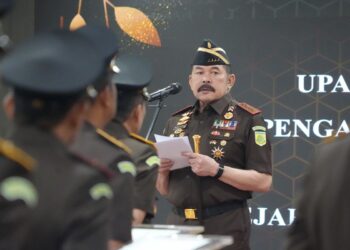 Jaksa Agung Mutasi 16 Pejabat, Tiga Kajari di Jakarta Berganti