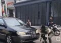 Pria Lempar Batu ke Mobil di Jagakarsa Mengaku Hendak Menolong, Sempat Lihat Orang Jatuh 9 Pria Lempar Batu ke Mobil di Jagakarsa Mengaku Hendak Menolong, Sempat Lihat Orang Jatuh
