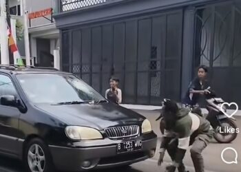 Pria Lempar Batu ke Mobil di Jagakarsa Mengaku Hendak Menolong, Sempat Lihat Orang Jatuh