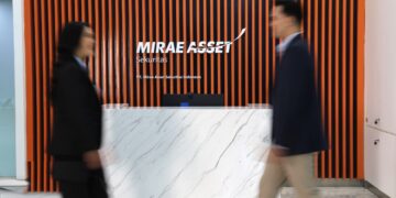 Mirae Asset Sarankan Investor Selektif, IHSG Turun 1,33 Persen di Tengah Tekanan Global