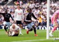 Aston Villa Permalukan Tottenham Hotspur 2-3 di Kandang Sendiri 8 HASIL PAHIT: Pemain Aston Villa Johan Manzambi merayakan gol dalam pertandingan Premier League melawan Tottenham Hotspur pada Sabtu (19/9/2026). (Foto: (c) Andrew Matthews/PA via AP)