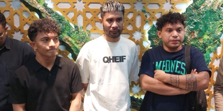 Jeritan Musisi Timur Menagih Hak, Kala Royalti Digital Tertahan dan Menteri HAM Turun Tangan 1 Jeritan Musisi Timur Menagih Hak, Kala Royalti Digital Tertahan dan Menteri HAM Turun Tangan