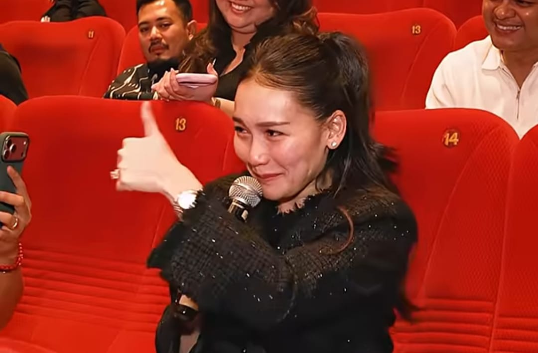 Ayu Ting Ting dan Bilqis Menangis Saat Nonton Film Ibu, Bagaimana Aku Tanpamu? 3 Ayu Ting Ting dan Bilqis Menangis Saat Nonton Film Ibu, Bagaimana Aku Tanpamu?