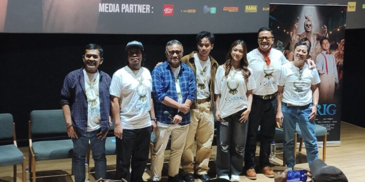 Sisi Lain Cosplayer Hantu Bandung Diangkat ke Layar Lebar Lewat Film "Conjurig" 1 Sisi Lain Cosplayer Hantu Bandung Diangkat ke Layar Lebar Lewat Film “Conjurig”