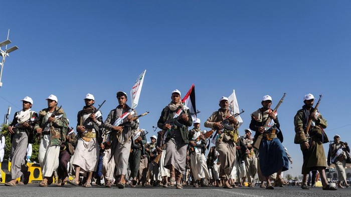 Kerajaan Saudi Waspadai Serangan Milisi Houthi Ke Kota Mekkah 1 KELOMPOK MILISI: Pasukan Houthi di Yaman. (Foto: dok./ REUTERS/Khaled Abdullah)