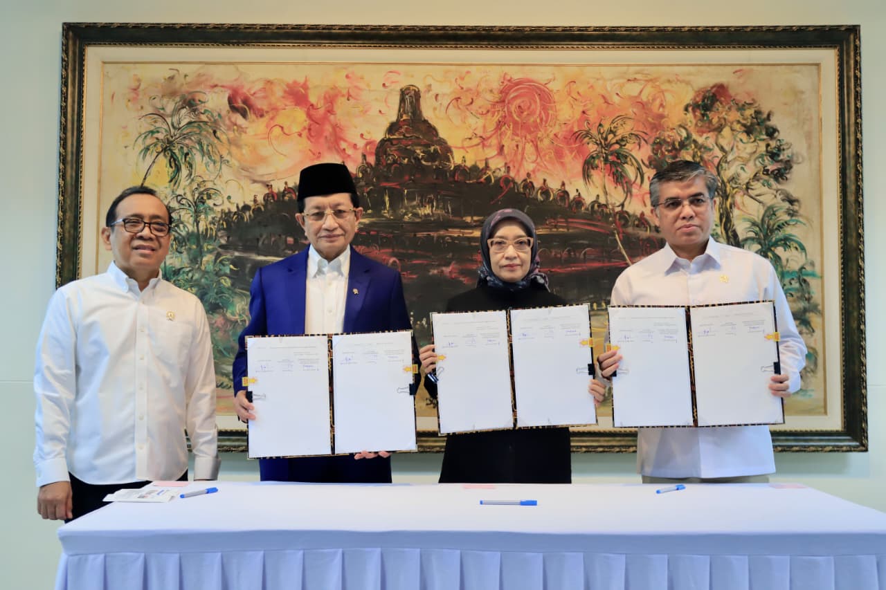 SKB Tiga Menteri Tetapkan 18 Hari Libur Nasional dan 8 Hari Cuti Bersama Tahun 2027 3 SKB Tiga Menteri Tetapkan 18 Hari Libur Nasional dan 8 Hari Cuti Bersama Tahun 2027
