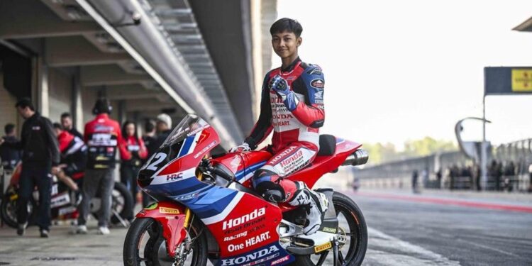 DEBUT POSITIF: Kiandra Ramadhipa pebalap muda Indonesia. (Foto Ilustrasi: Dok. Astra Honda Motor (AHM))