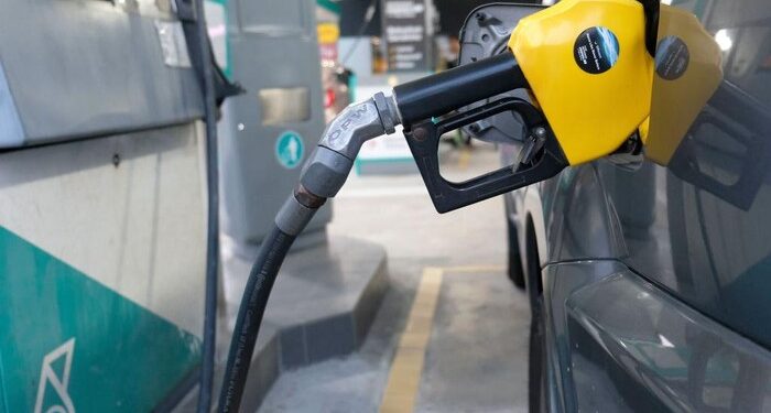 Harga BBM Nonsubsidi Malaysia Turun, RON 97 Jadi Rp18.275 per Liter 1 Harga BBM Nonsubsidi Malaysia Turun, RON 97 Jadi Rp18.275 per Liter