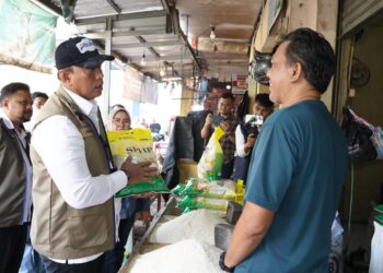 BULOG Gelontorkan Beras ke Pasar dan Ritel, Jaga Harga Sesuai HET