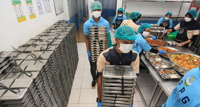 BGN Tutup Sementara 1.999 Dapur MBG yang Belum Daftar SLHS