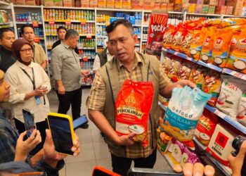 BULOG Distribusikan Beras Premium ke Ritel-ritel Modern di Kota Besar Seluruh Indonesia