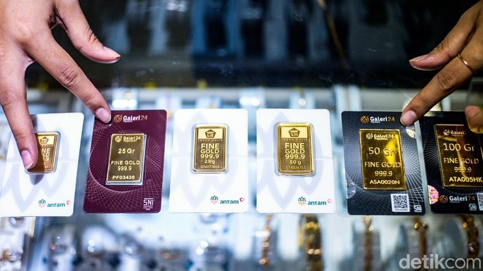 Harga Emas Antam Hari Ini Turun Rp1.000, Jadi Rp2,627 Juta per Gram 2 Harga Emas Antam Hari Ini Turun Rp1.000, Jadi Rp2,627 Juta per Gram