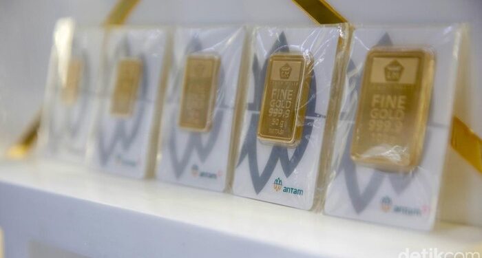 Harga Emas Antam Hari Ini Naik Rp15.000, Jadi Rp2,639 Juta per Gram 1 Harga Emas Antam Hari Ini Anjlok Rp40.000, Jadi Rp2,624 Juta per Gram