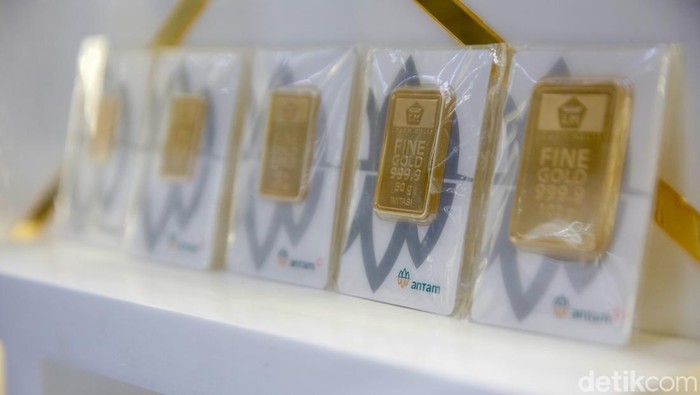 Harga Emas Antam Hari Ini Anjlok Rp40.000, Jadi Rp2,624 Juta per Gram 2 Harga Emas Antam Hari Ini Anjlok Rp40.000, Jadi Rp2,624 Juta per Gram