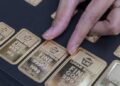 Harga Emas Antam Hari Ini Turun Rp10.000, Jadi Rp2,627 Juta per Gram