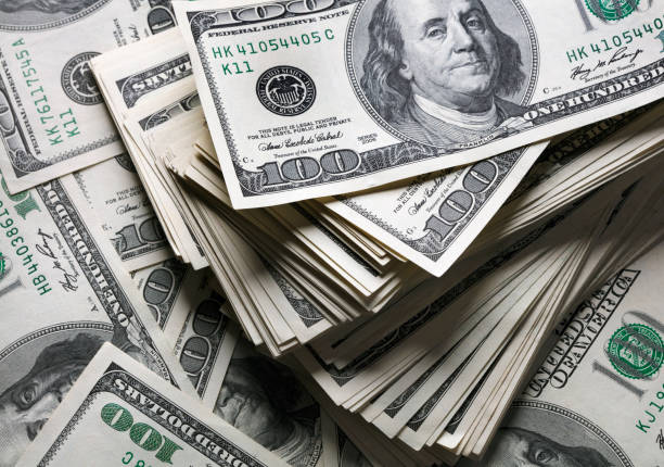 Dolar AS Menguat Tipis ke Rp17.671 Pagi Ini, Rupiah Kembali Tertekan