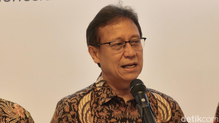 Menkes Kerahkan Tim Ahli RSCM Tangani Dua Siswi Karo yang Diduga Terdampak MBG 2 Menkes Kerahkan Tim Ahli RSCM Tangani Dua Siswi Karo yang Diduga Terdampak MBG