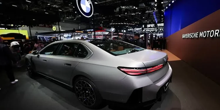 BMW Siapkan Restrukturisasi Bisnis, Andalkan AI dan Efisiensi untuk Hadapi Persaingan Global 1 BMW Siapkan Restrukturisasi Bisnis, Andalkan AI dan Efisiensi untuk Hadapi Persaingan Global