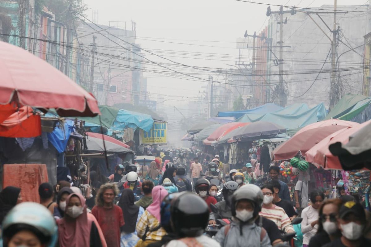 Kabut Asap Karhutla Ganggu 3 Penerbangan di Bandara Palembang