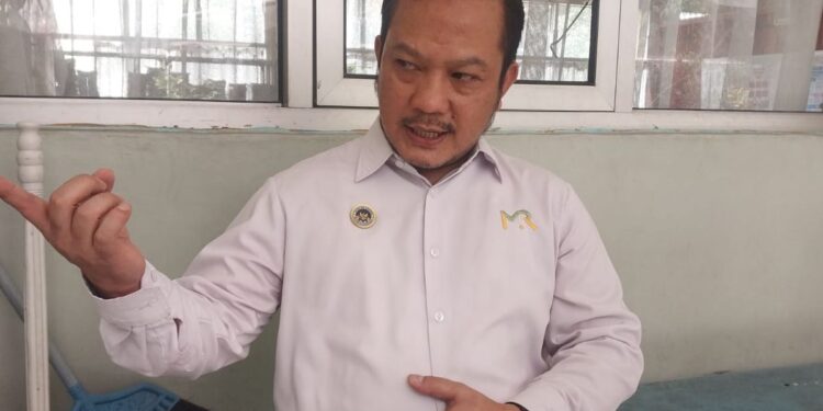 Viral Video Pria Dicambuk Berulang Kali di Kantor KPPG Bogor, Kepala KPPG Buka Suara 1 Viral Video Pria Dicambuk Berulang Kali di Kantor KPPG Bogor, Kepala KPPG Buka Suara