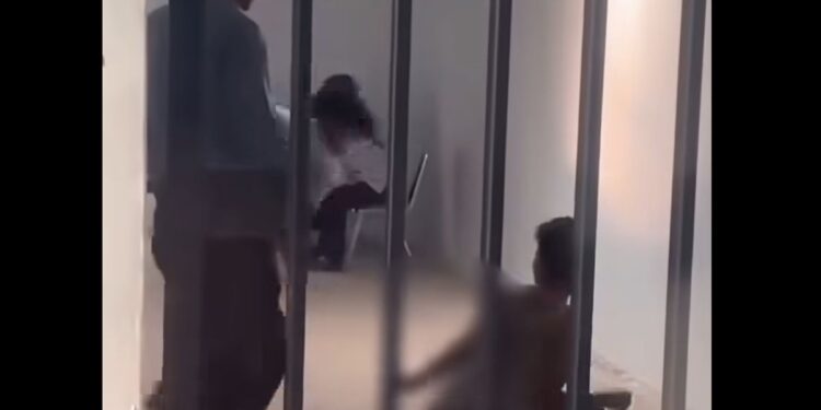 Penganiaya Kepala SPPG di KPPG Bogor Dicopot dari Jabatan Korwil Purwakarta, Hadapi Sidak Etik BGN 1 Penganiaya Kepala SPPG di KPPG Bogor Dicopot dari Jabatan Korwil Purwakarta, Hadapi Sidak Etik BGN
