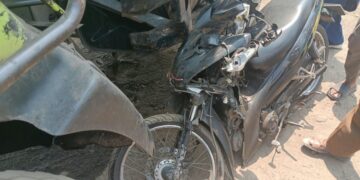 Pengendara Motor Tewas Usai Tabrak Dump Truck di Rorotan Jakarta Utara