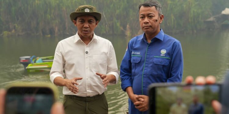 Menhut Intifkan Water Bombing dan Pemadaman Darat untuk Atasi Karhutla di Taman Nasional Tanjung Puting