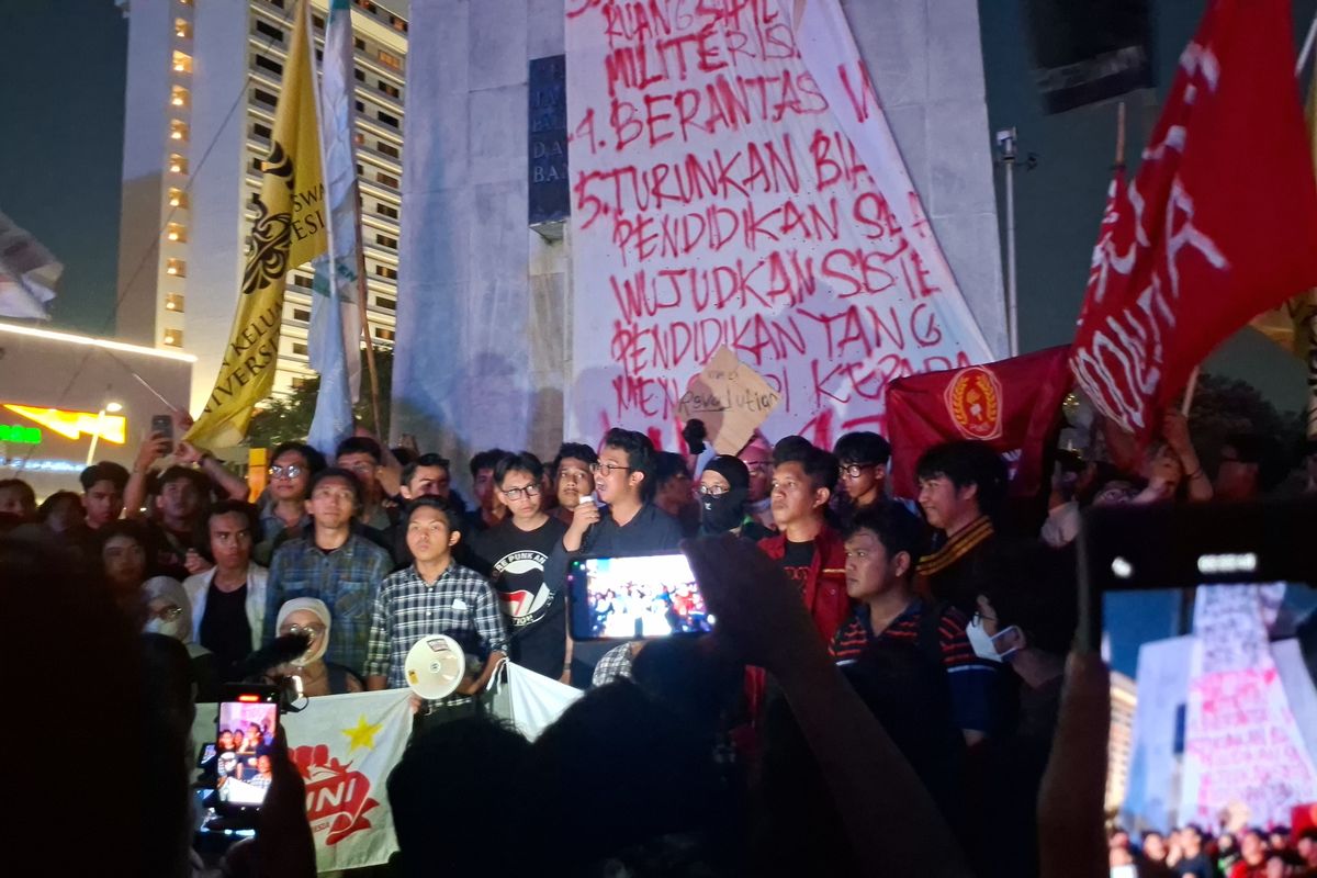 BEM UI dan Komite Sadar Serukan Aksi Nasional pada Hari Sumpah Pemuda 28 Oktober 2 BEM UI dan Komite Sadar Serukan Aksi Nasional pada Hari Sumpah Pemuda 28 Oktober