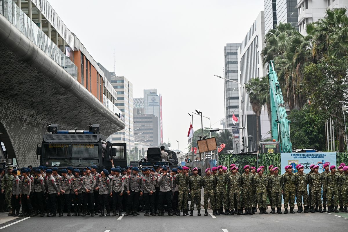Komisi I DPR Tegaskan Pengerahan TNI Amankan Demo Tak Bisa Sembarangan, Harus Sesuai Prosedur Hukum