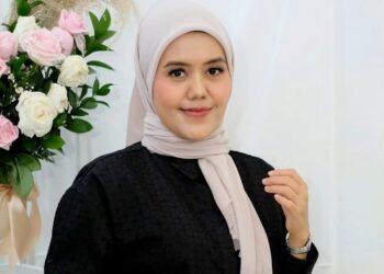 Wujudkan Harapan Sang Ibu, Dwi Suswanti Raih Gelar Doktor