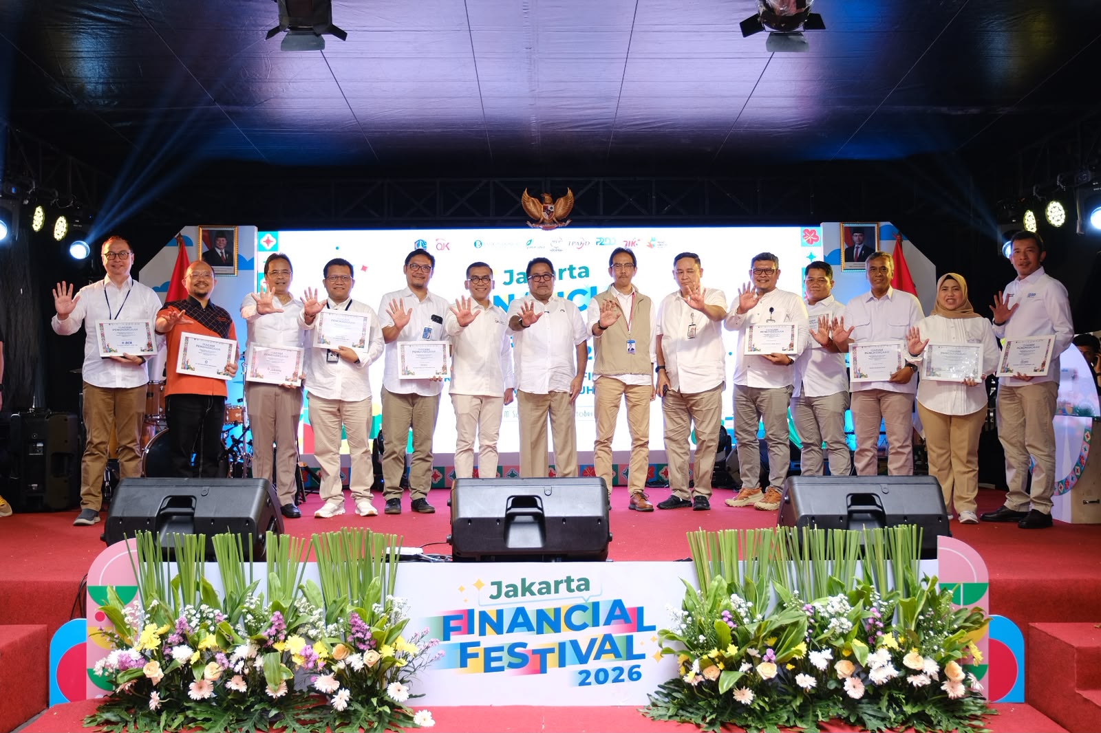 FinFest 2026 Catat 7.500 Pengunjung, Bank Jakarta Raih Dua Penghargaan 2 FinFest 2026 Catat 7.500 Pengunjung, Bank Jakarta Raih Dua Penghargaan
