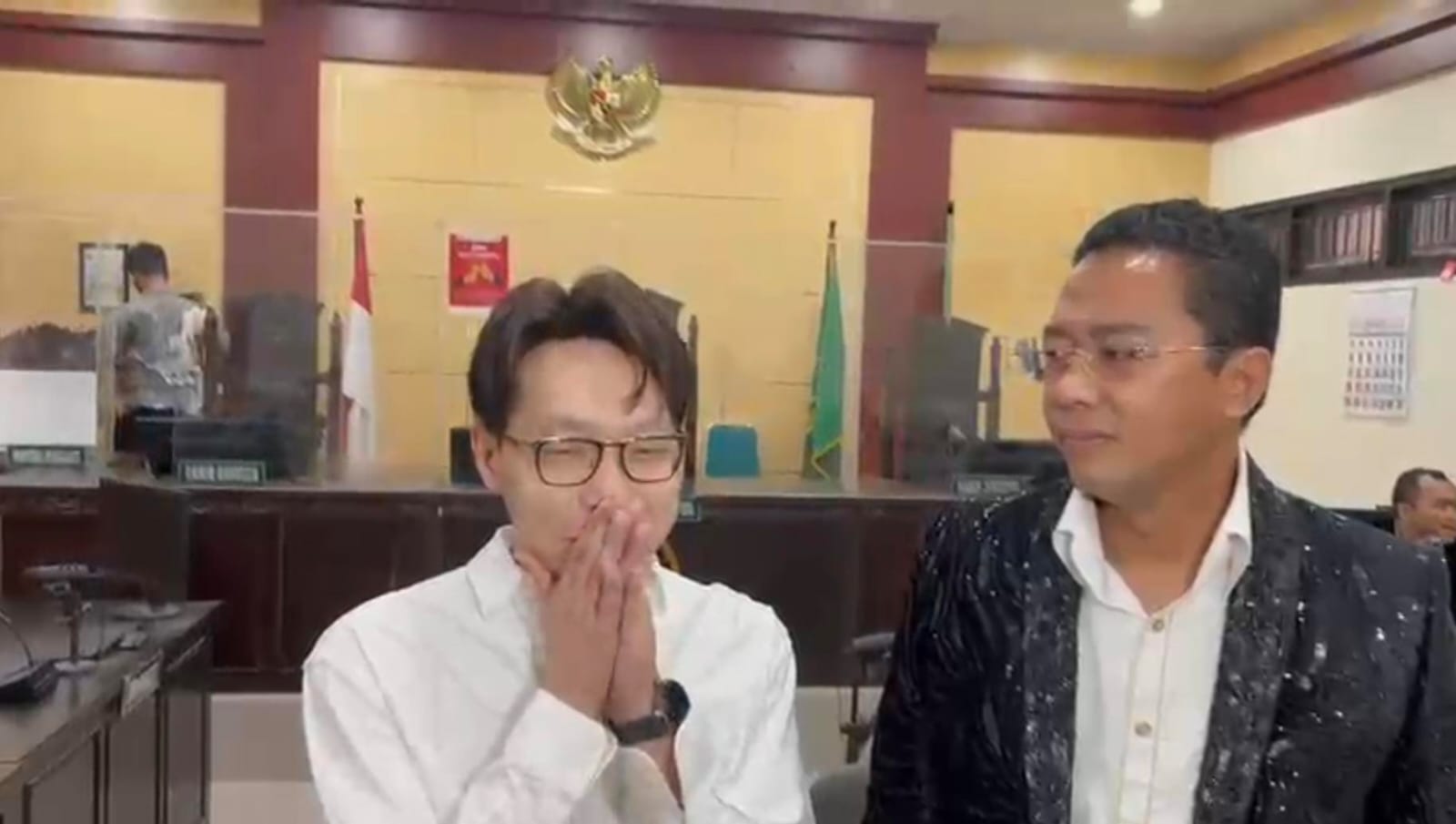 Pakar Hukum Kemenkes Tegaskan Kasus Label Produk dr. Richard Lee Tak Tepat Dibawa ke Ranah Pidana 3 Pakar Hukum Kemenkes Tegaskan Kasus Label Produk dr. Richard Lee Tak Tepat Dibawa ke Ranah Pidana