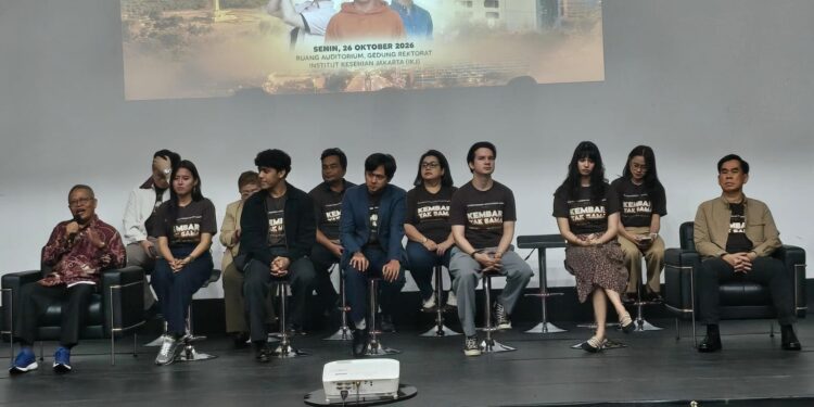 Angkat Isu Identitas, Film 'Kembar Tak Sama' Memulai Pengambilan Gambar di Kampus IKJ 1 Angkat Isu Identitas, Film ‘Kembar Tak Sama’ Memulai Pengambilan Gambar di Kampus IKJ