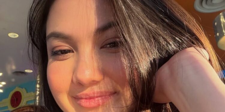 Aisyah Aqilah Jalani Syuting Berulang demi Adegan Kesurupan di The Doll Ghawiah 1 Aisyah Aqilah Jalani Syuting Berulang demi Adegan Kesurupan di The Doll Ghawiah