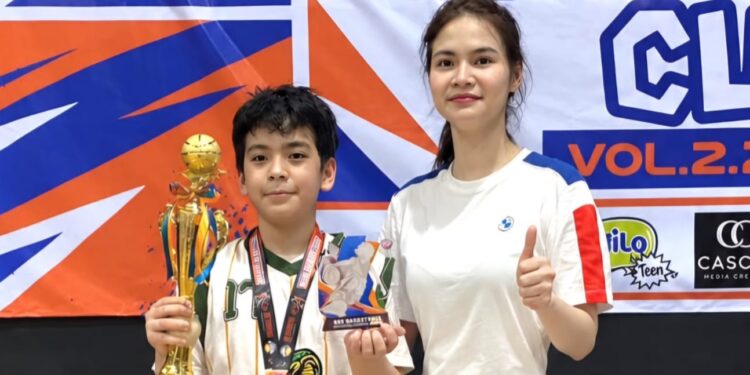 Absen Dampingi, Shyalimar Malik Terharu Sang Putra Raih MVP Turnamen Basket 1 Absen Dampingi, Shyalimar Malik Terharu Sang Putra Raih MVP Turnamen Basket