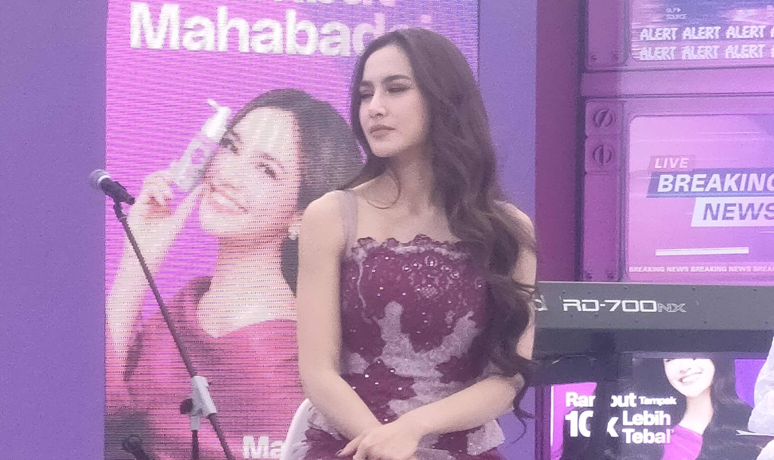 Mahalini Pertahankan Rambut Panjang Sejak Kecil, Ternyata Ini Alasannya 2 Mahalini Pertahankan Rambut Panjang Sejak Kecil, Ternyata Ini Alasannya